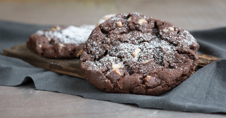 chocolate-chip-cookies